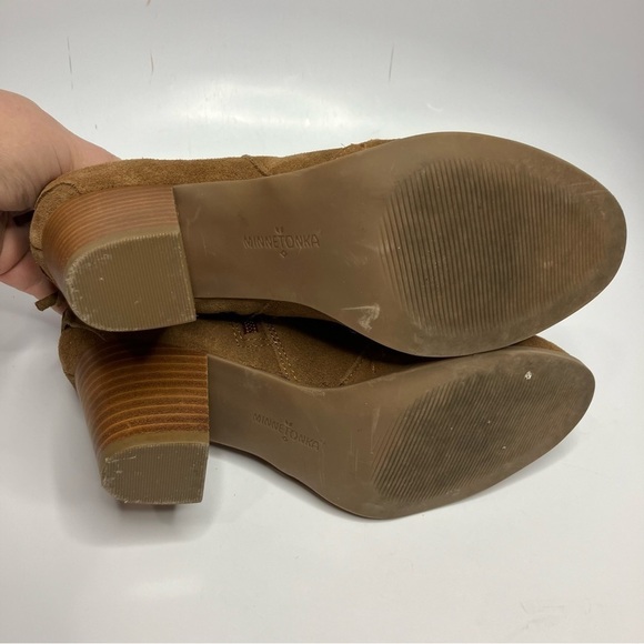 Minnetonka Women’s Melissa Bootie suede leather size 9 - Picture 7 of 9